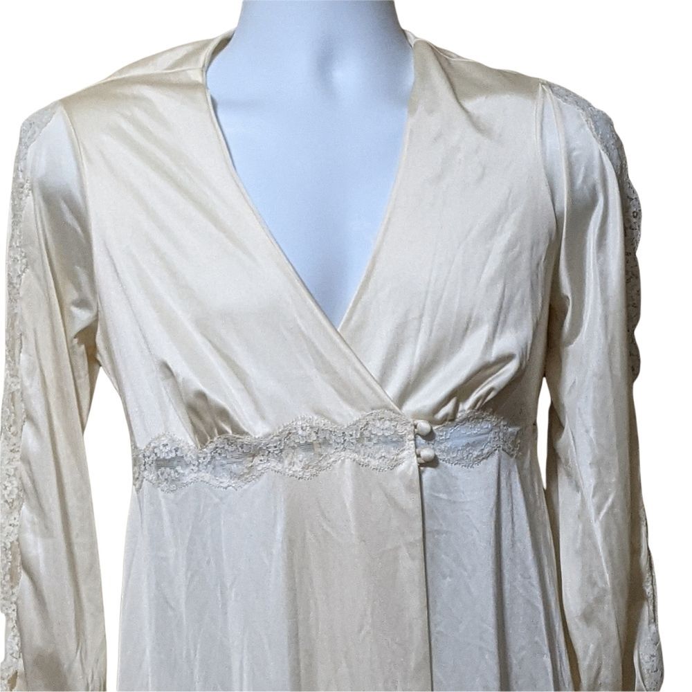 vintage Annique Rosa Pulea Szule Ivory romantic lace robe nightgown M